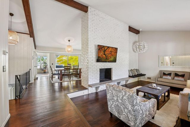 830 County Road 110 N, Mound, MN 55364