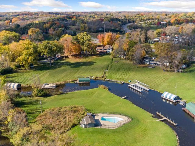 830 County Road 110 N, Mound, MN 55364