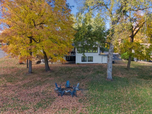 830 County Road 110 N, Mound, MN 55364