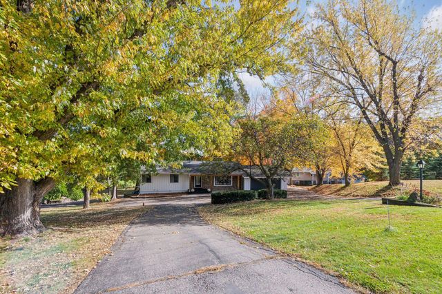 830 County Road 110 N, Mound, MN 55364