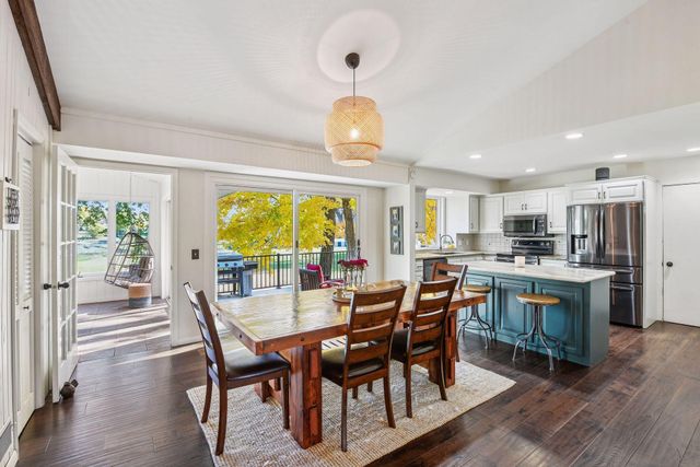 830 County Road 110 N, Mound, MN 55364