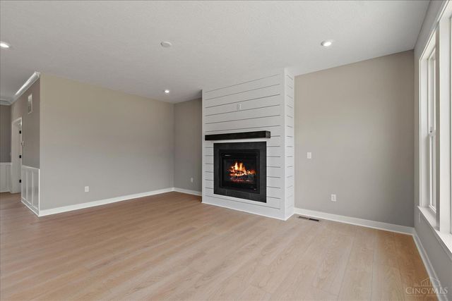 1316 Trailhead Place, Harrison, OH 45030