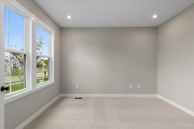 1316 Trailhead Place, Harrison, OH 45030