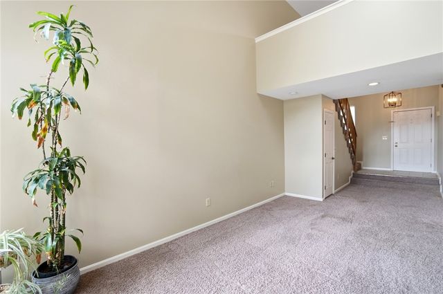176 Queens Crossing 158, Washington Twp, OH 45458
