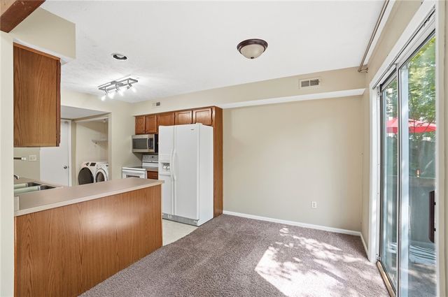 176 Queens Crossing 158, Washington Twp, OH 45458