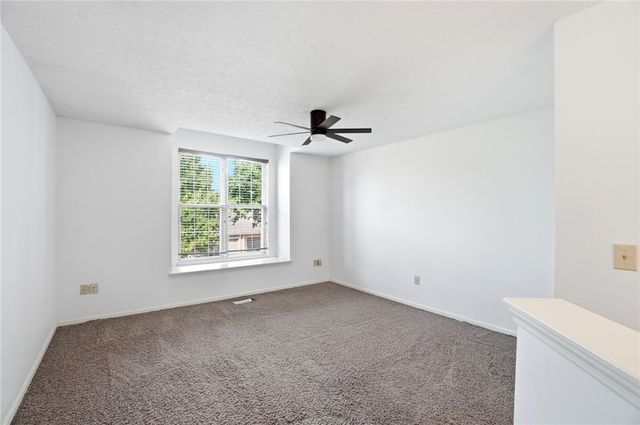 176 Queens Crossing 158, Washington Twp, OH 45458
