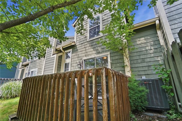 176 Queens Crossing 158, Washington Twp, OH 45458