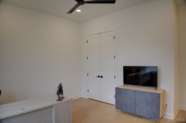 910 W 86th Street S, Tulsa, OK 74132