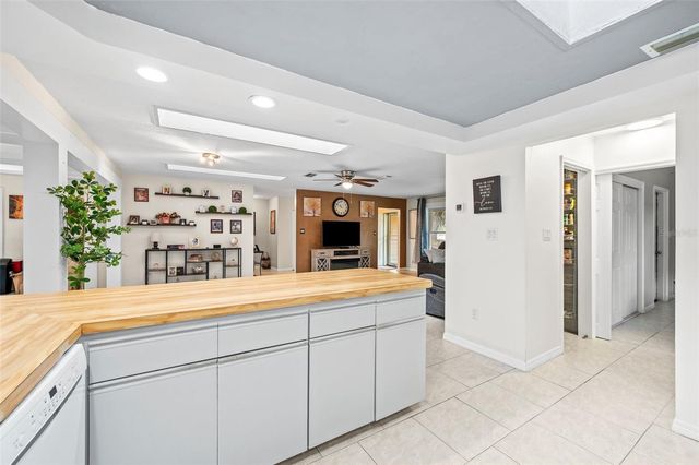 10135 NW 25TH PLACE, Gainesville, FL 32606