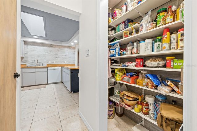 10135 NW 25TH PLACE, Gainesville, FL 32606