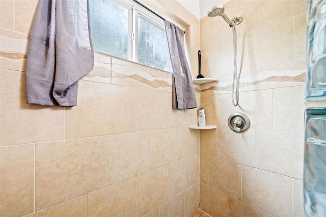 10135 NW 25TH PLACE, Gainesville, FL 32606