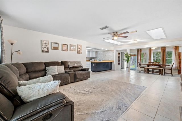 10135 NW 25TH PLACE, Gainesville, FL 32606