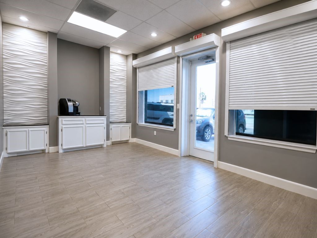 7002 S Staples St 105, Corpus Christi, TX 78413 — photo 2