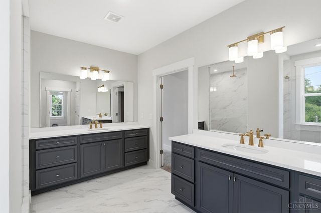 5018 Ainsley Drive, Mason, OH 45040