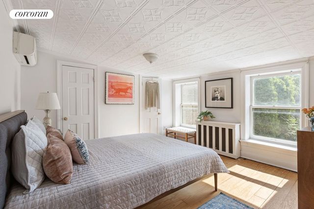 490 CLASSON Avenue, New York City, NY 11238