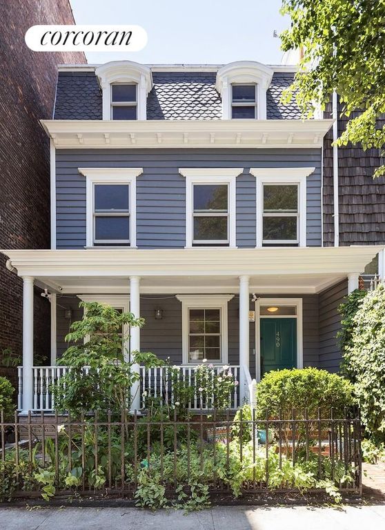 490 CLASSON Avenue, New York City, NY 11238
