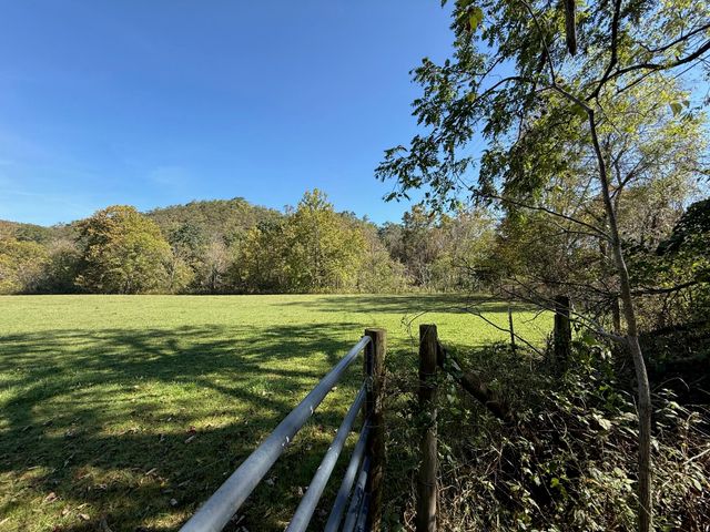 6402 Potts Creek RD, Covington, VA 24426