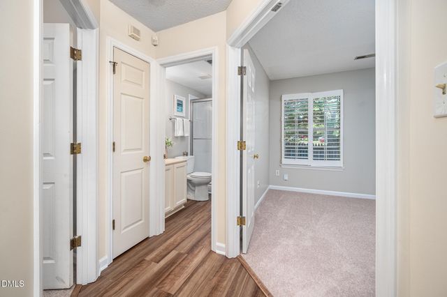 104 Duchess Lane, Chapel Hill, NC 27517