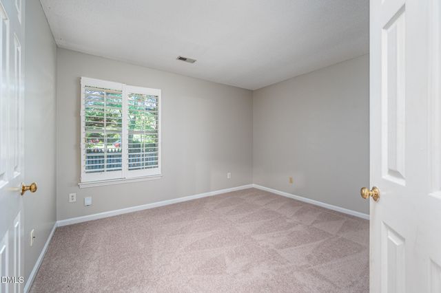 104 Duchess Lane, Chapel Hill, NC 27517