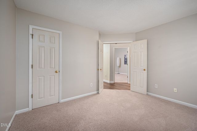 104 Duchess Lane, Chapel Hill, NC 27517