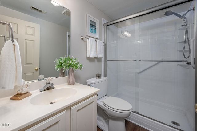 104 Duchess Lane, Chapel Hill, NC 27517