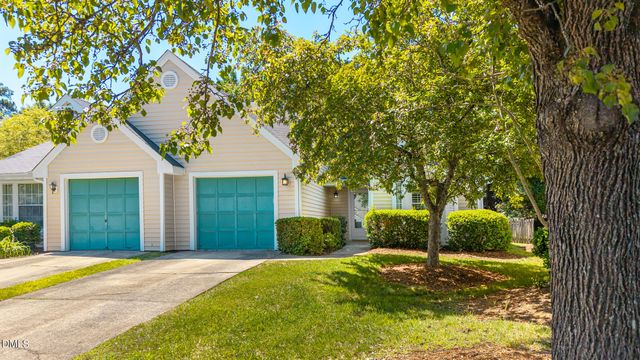 104 Duchess Lane, Chapel Hill, NC 27517