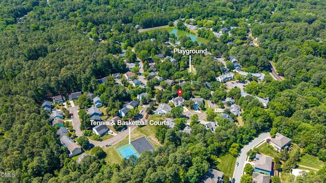 104 Duchess Lane, Chapel Hill, NC 27517