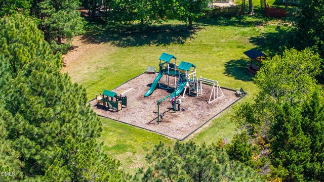 104 Duchess Lane, Chapel Hill, NC 27517