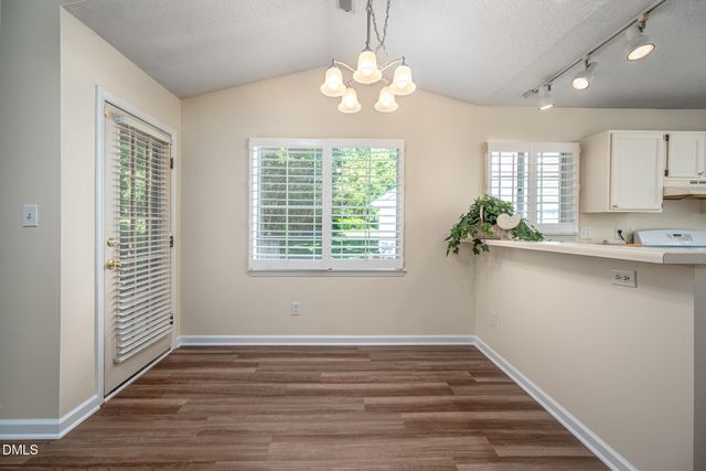 104 Duchess Lane, Chapel Hill, NC 27517