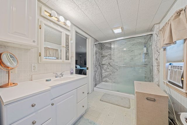 16 Pequot Rd, Weymouth, MA 02191