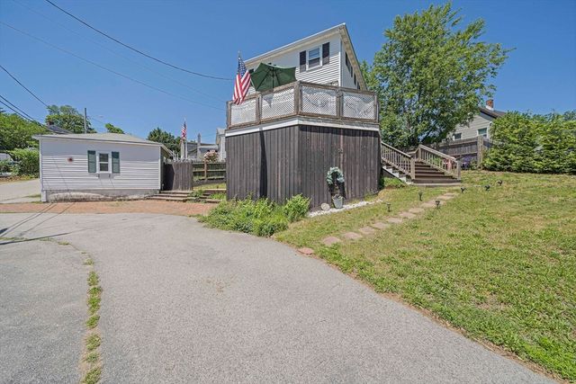 16 Pequot Rd, Weymouth, MA 02191