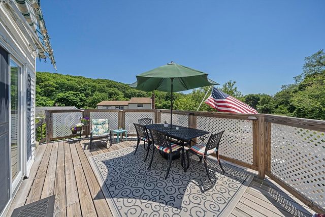 16 Pequot Rd, Weymouth, MA 02191