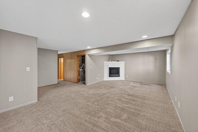 5920 Belfry Lane NW, Rochester, MN 55901
