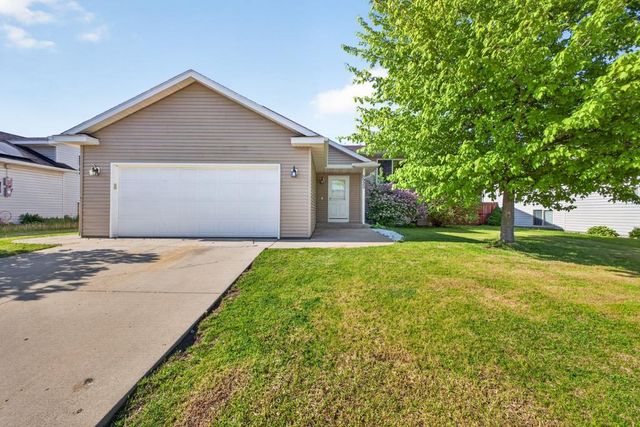5920 Belfry Lane NW, Rochester, MN 55901