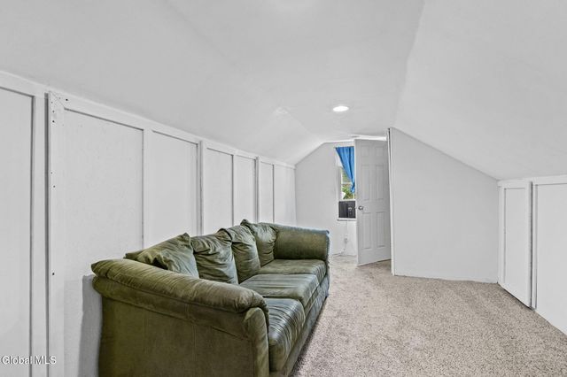 43 Rankin Avenue, Troy, NY 12180