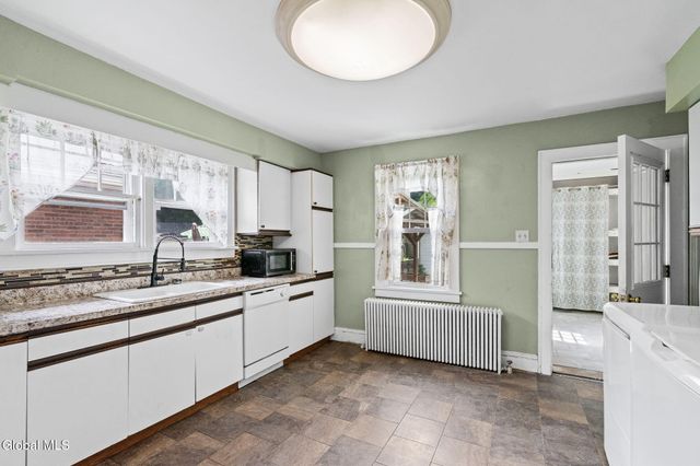 43 Rankin Avenue, Troy, NY 12180