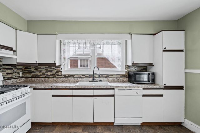 43 Rankin Avenue, Troy, NY 12180