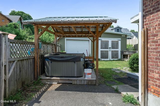 43 Rankin Avenue, Troy, NY 12180