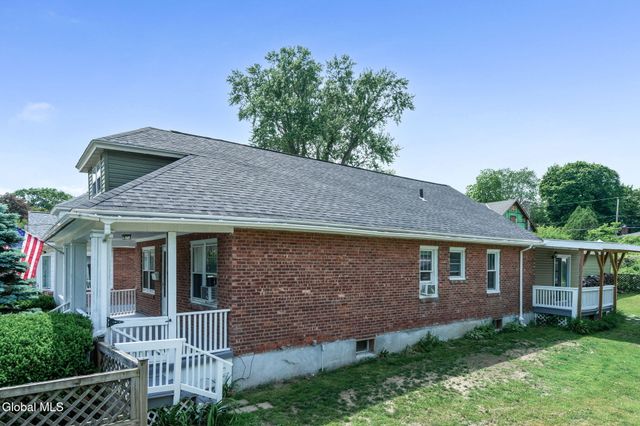 43 Rankin Avenue, Troy, NY 12180