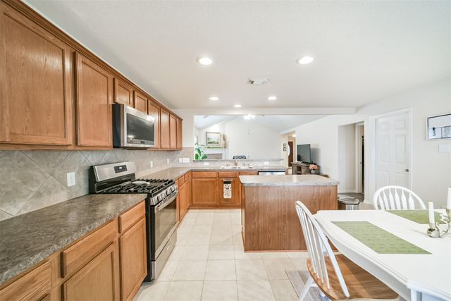 7223 Palmito Ranch Drive, Richmond, TX 77406