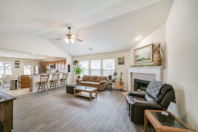 7223 Palmito Ranch Drive, Richmond, TX 77406