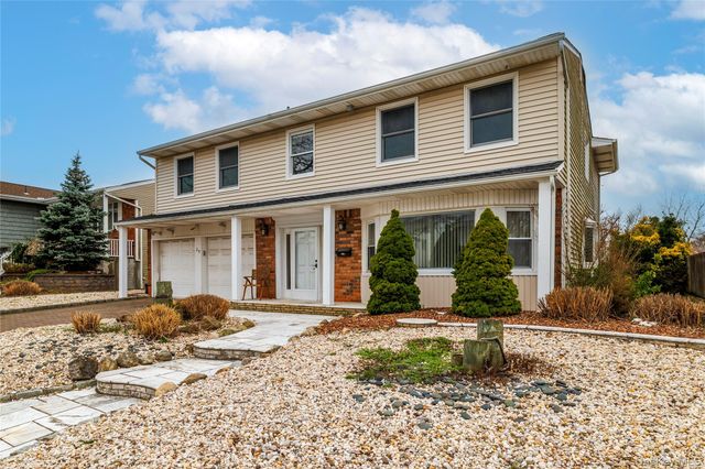 29 Donna Lane, Lido Beach, NY 11561