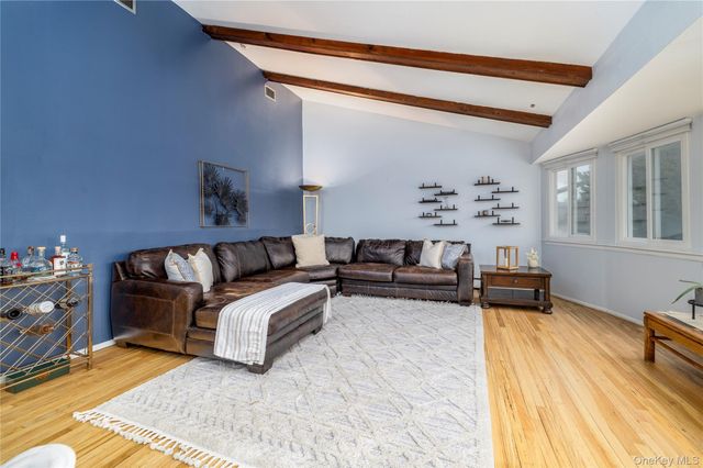 29 Donna Lane, Lido Beach, NY 11561