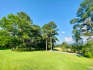 2733 Hilltop Circle, Gadsden, AL 35904