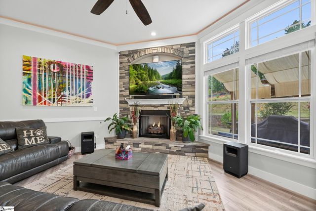 409 Navajo Court, Marietta, SC 29661