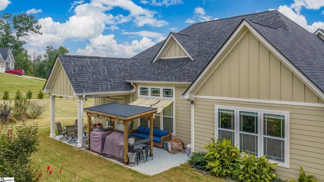 409 Navajo Court, Marietta, SC 29661