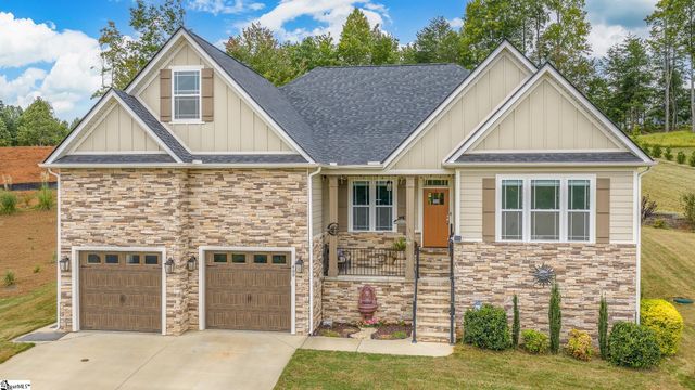 409 Navajo Court, Marietta, SC 29661