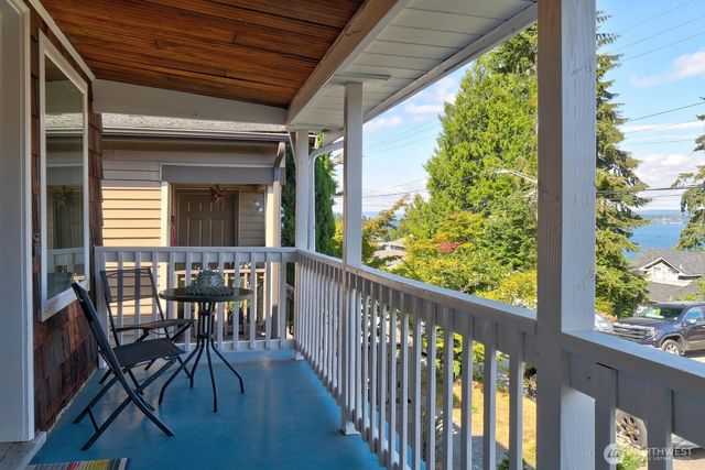 1113 33rd Avenue S, Seattle, WA 98144