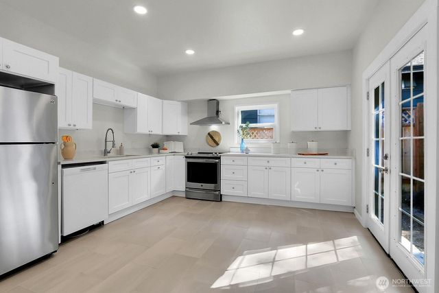 1113 33rd Avenue S, Seattle, WA 98144