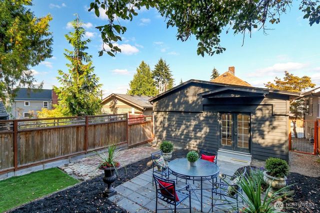1113 33rd Avenue S, Seattle, WA 98144